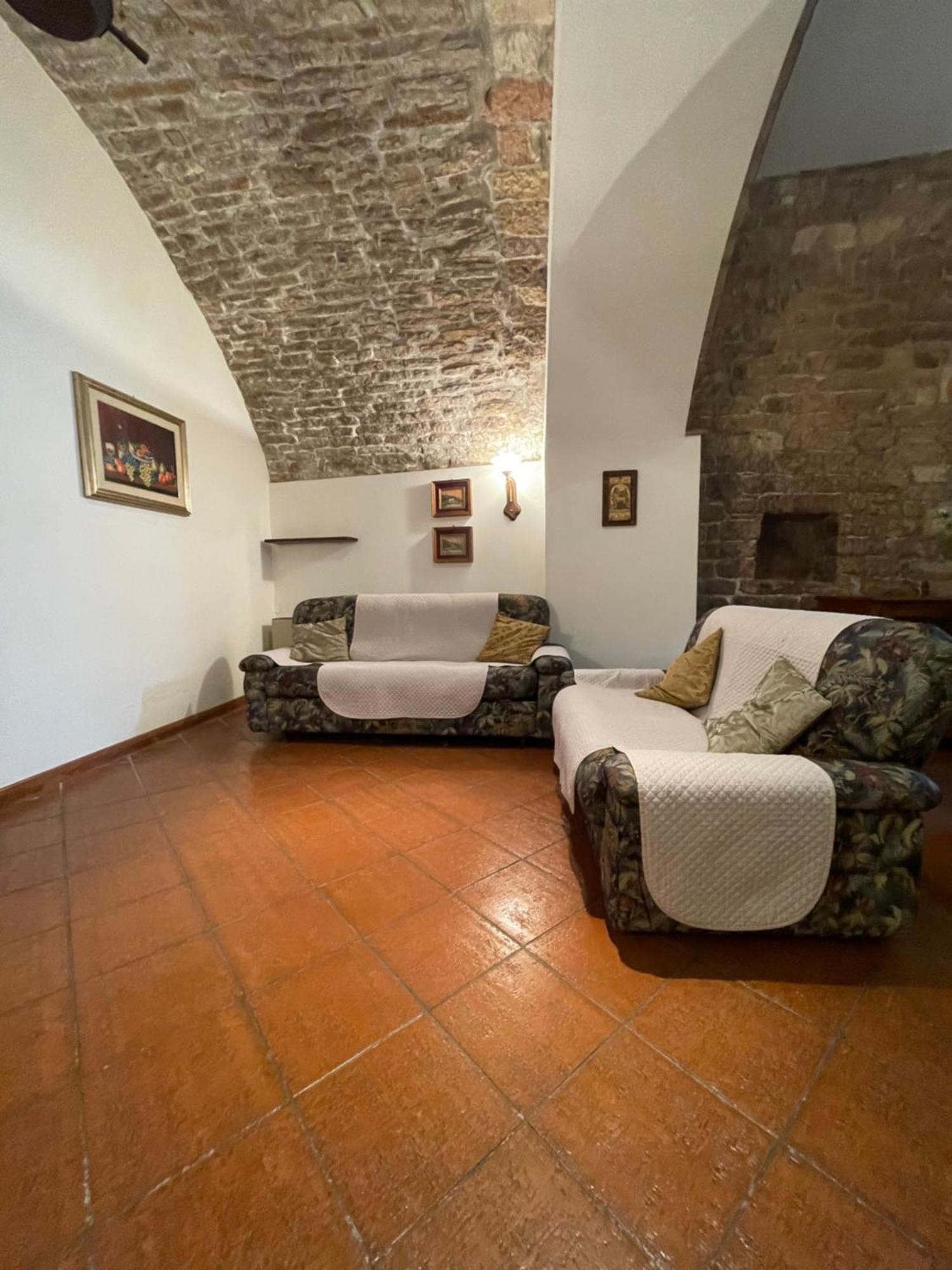 Happy House - Porta San Giacomo Apartman Assisi Kültér fotó
