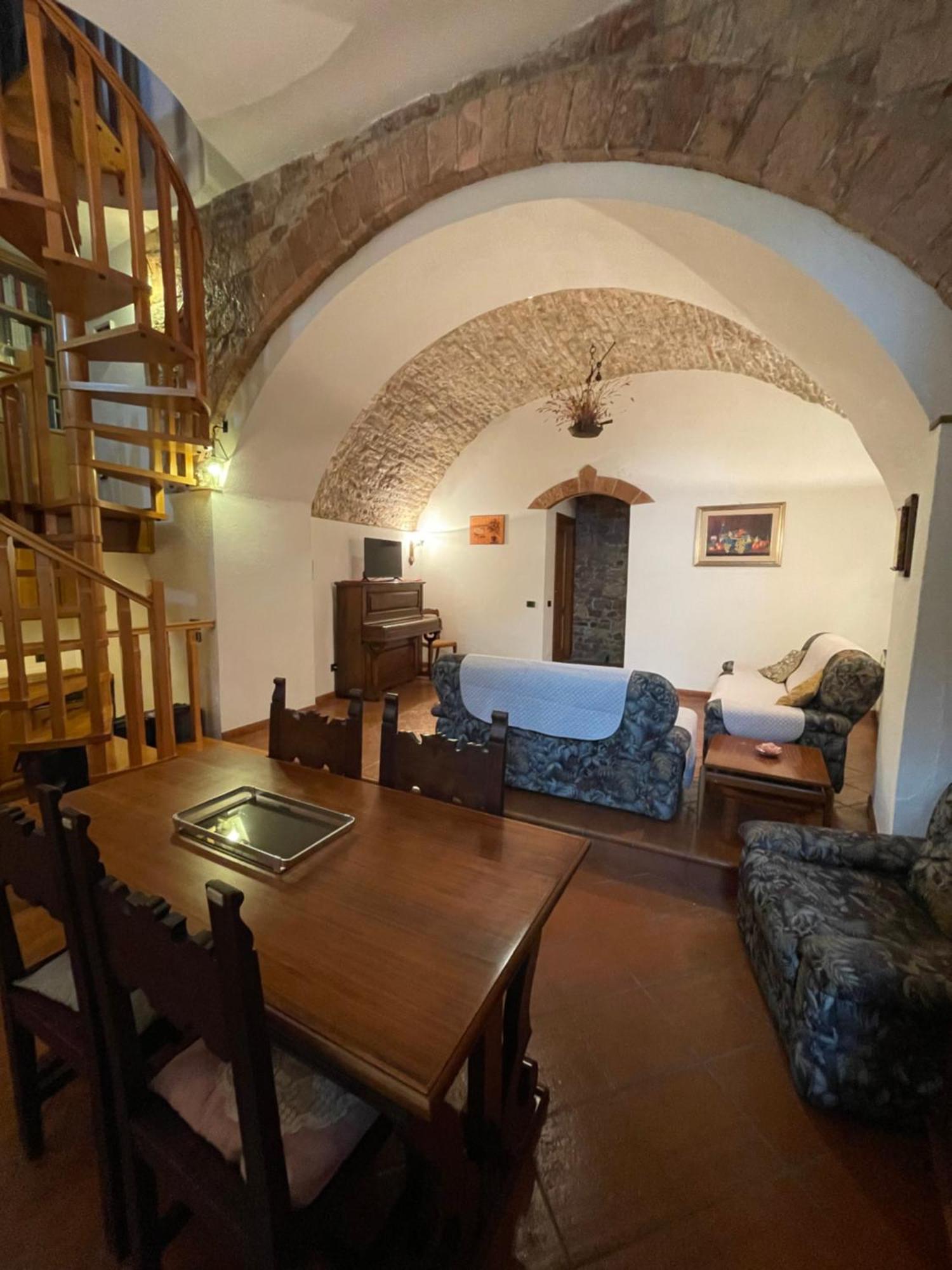 Happy House - Porta San Giacomo Apartman Assisi Kültér fotó