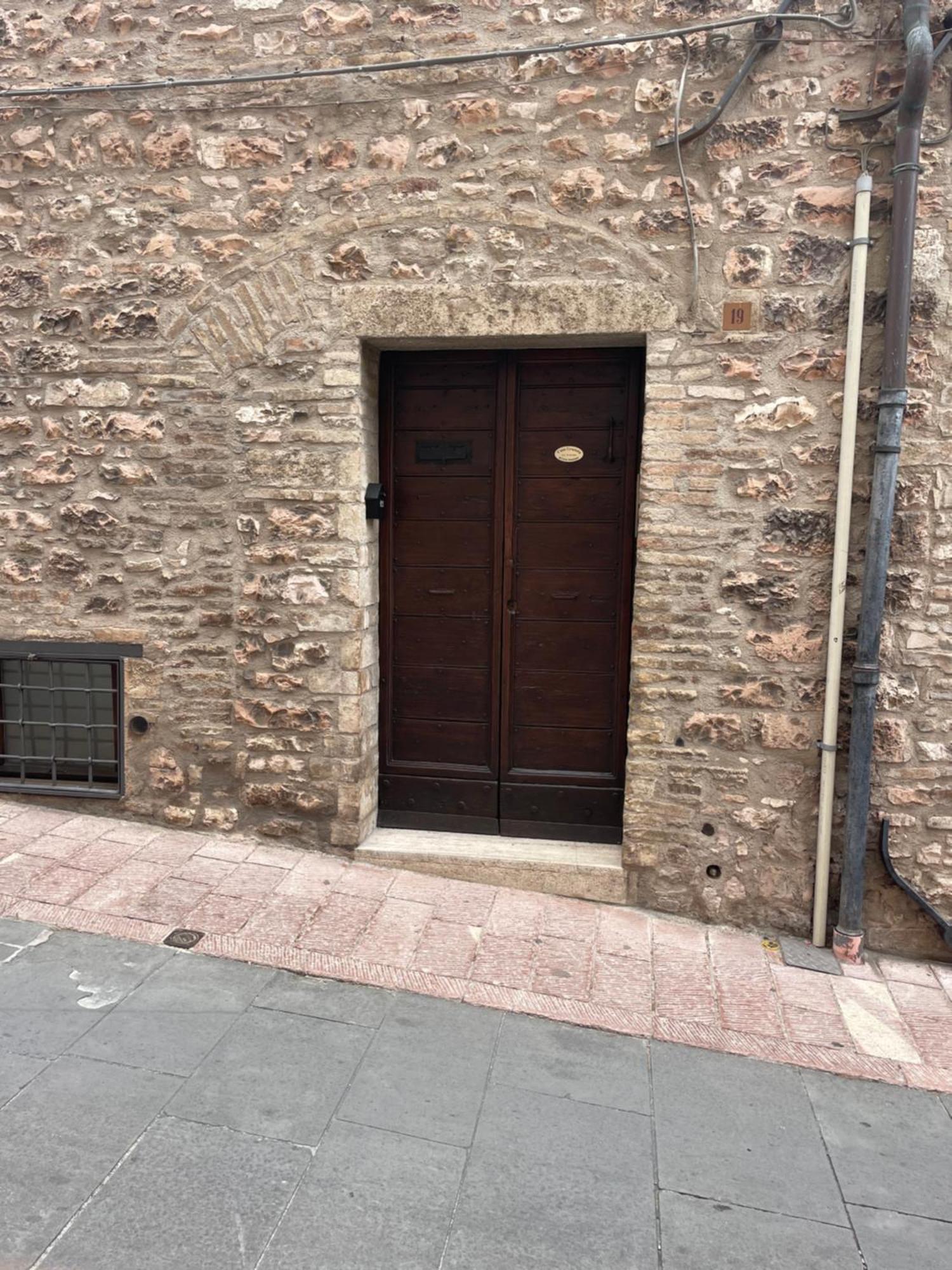 Happy House - Porta San Giacomo Apartman Assisi Kültér fotó